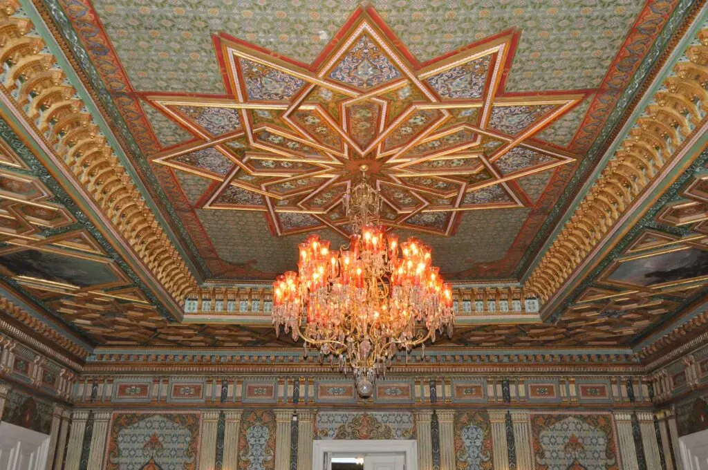 İstanbul Üniversitesi Rektörlük Binası 2