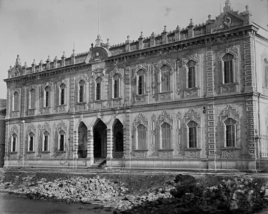 İstanbul Üniversitesi Rektörlük Binası 7
