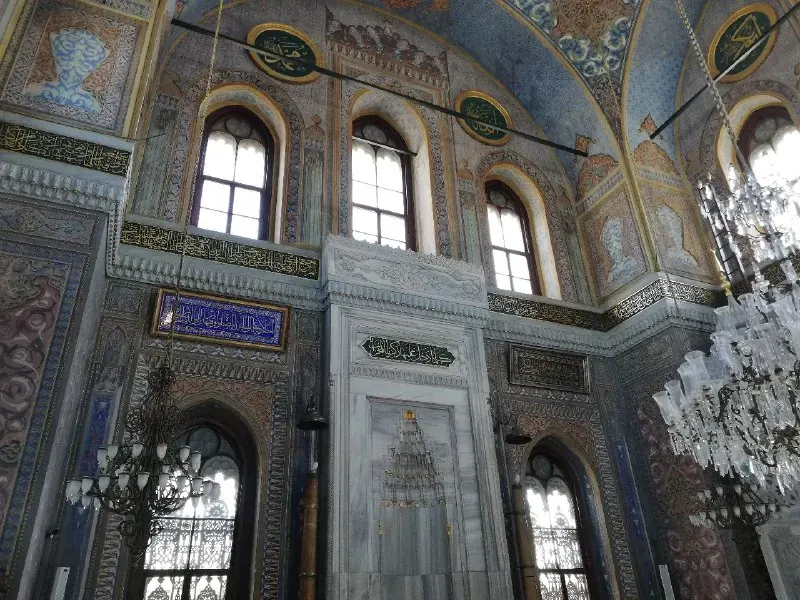 Pertevniyal Vâlide Sultan Külliyesi 5