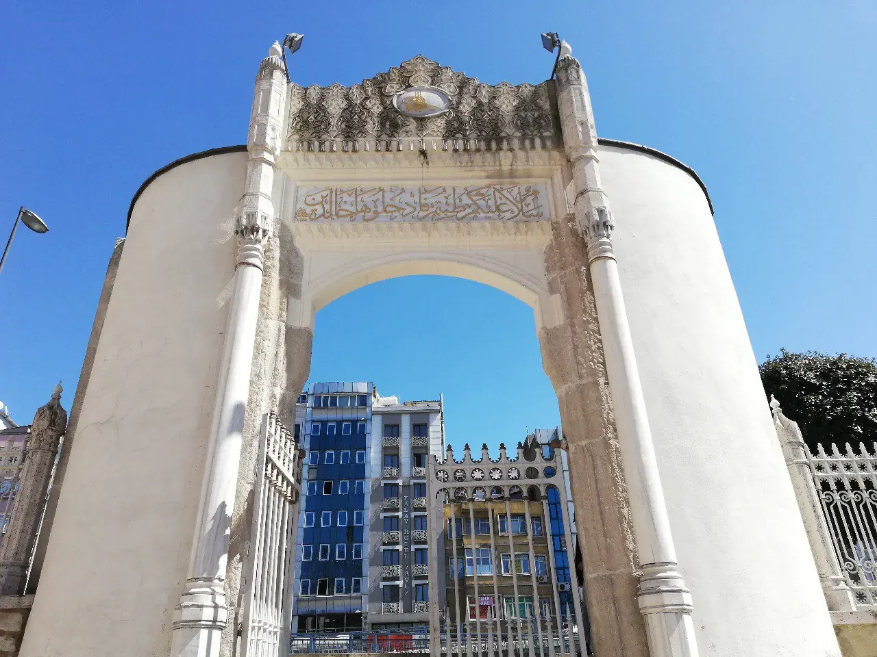 Pertevniyal Vâlide Sultan Külliyesi 18