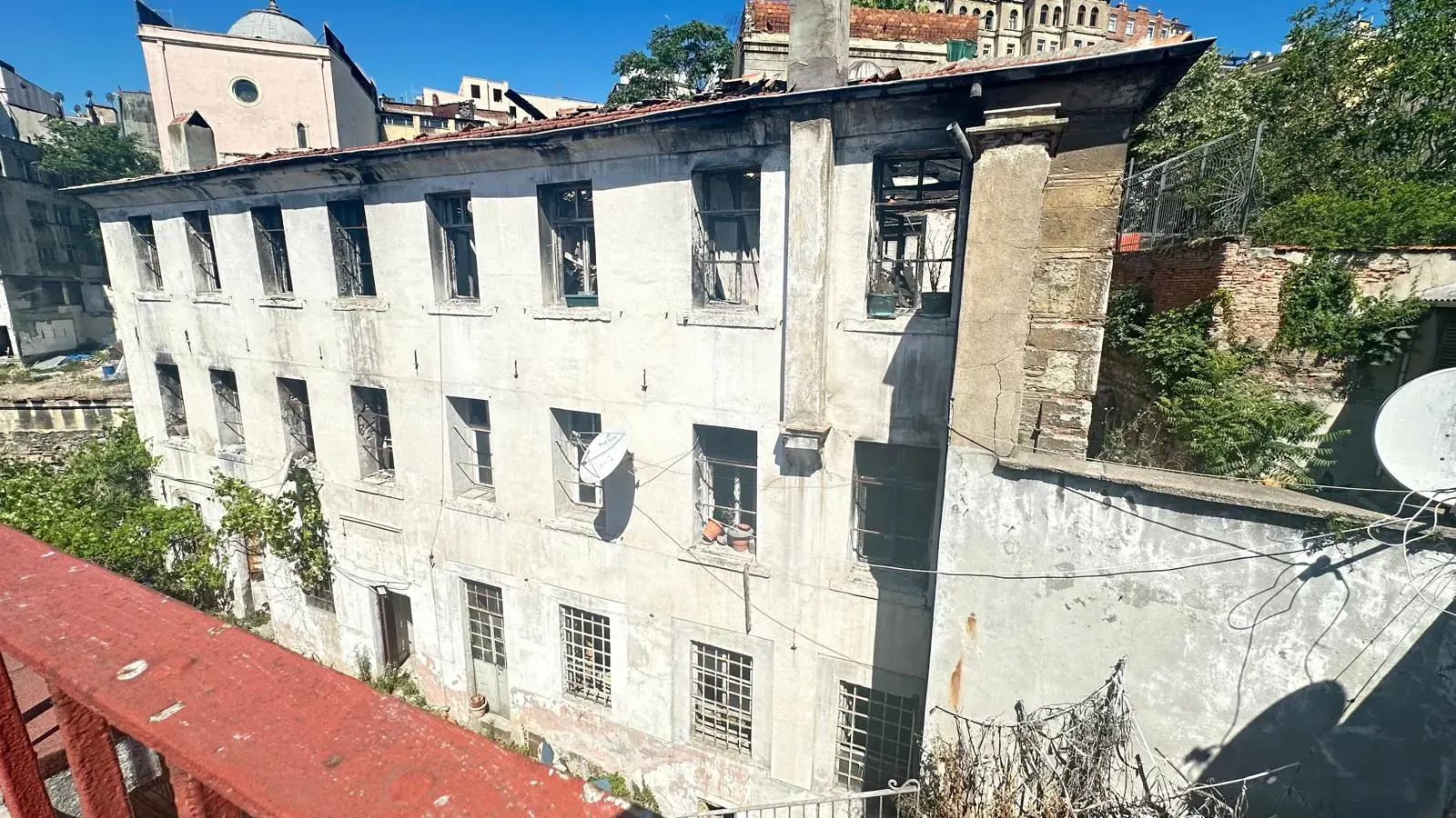Surp Pırgiç Ermeni Katolik Kilisesi 1