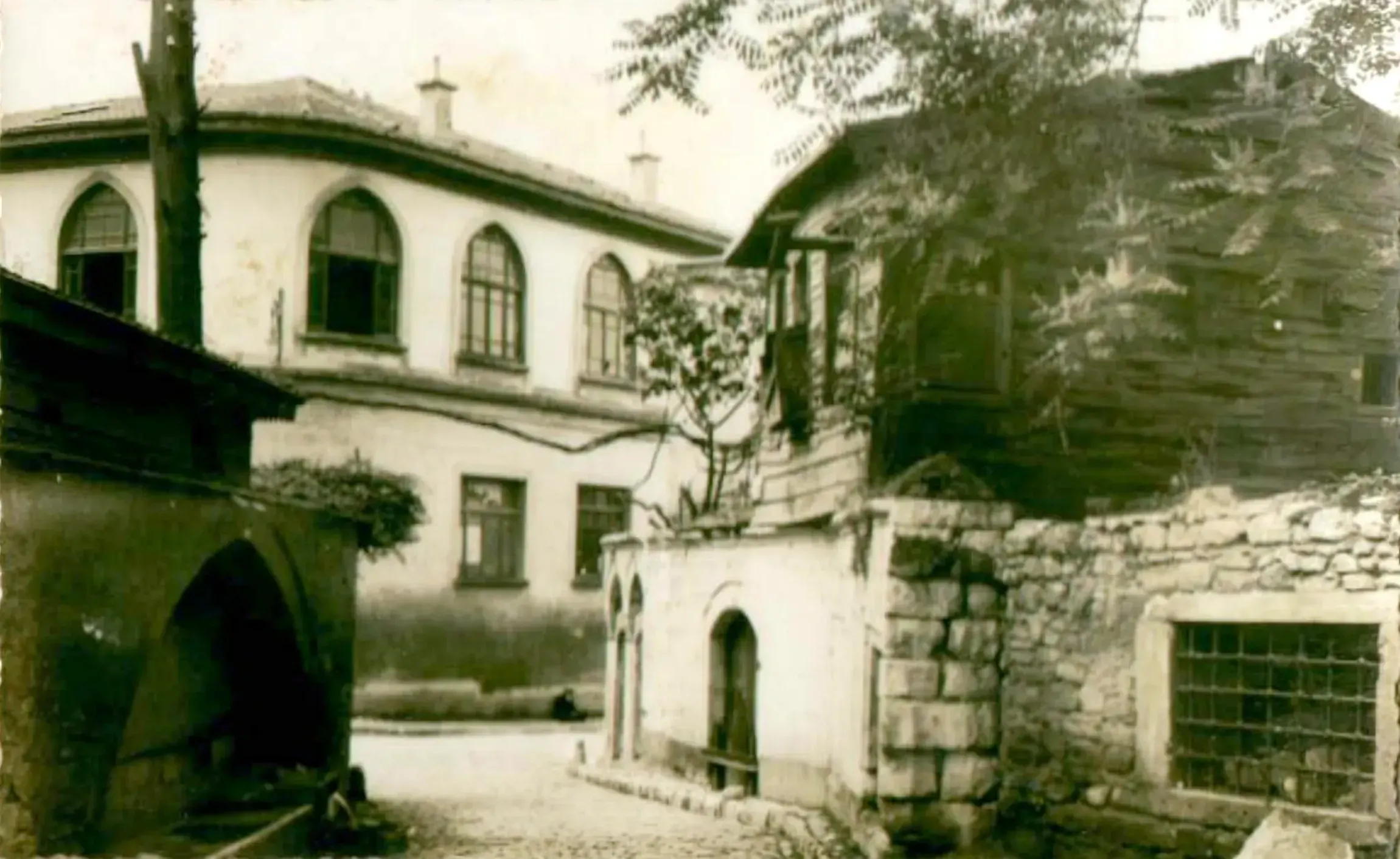 Vefa Lisesi 2