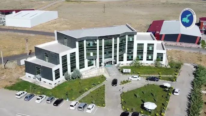 Проект Van University Technopark 1